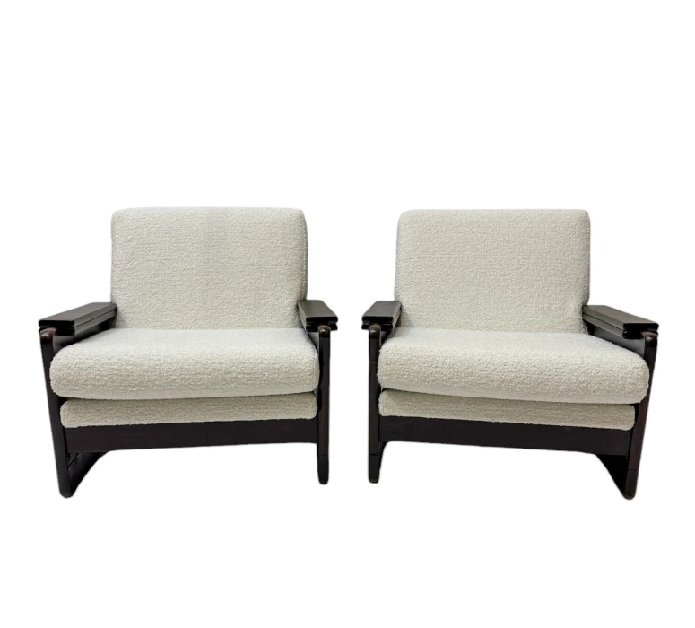 Mid-Century Modern Wenge Lounge Chairs with Bouclé Upholstery, 1970s